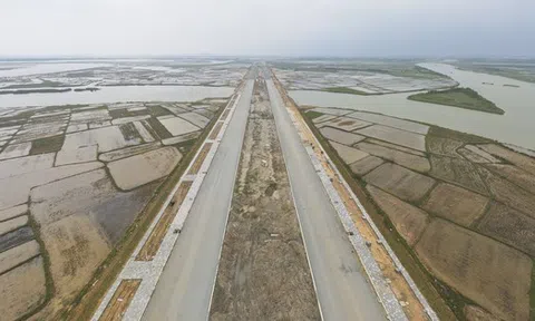 Hình hài những tuyến đường nghìn tỷ ở Khu kinh tế phía nam Hà Tĩnh