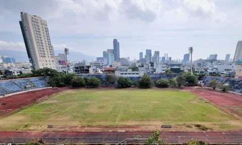 Đấu giá sân vận động bị bỏ hoang hơn 1 thập kỷ