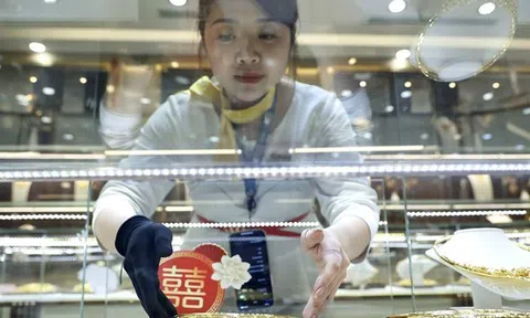 Nhà vàng tăng mạnh giá mua vào