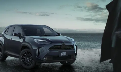 SUV 'ăn khách' của Toyota bất ngờ có bản đặc biệt: Ngoại hình siêu chất, trang bị độc nhất, giá bán chỉ 446 triệu đồng
