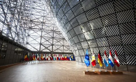 Một ngành công nghiệp trụ cột của châu Âu trước bờ vực tan rã, quan chức kêu gọi hành động khẩn - Cả Mỹ, Nga, Trung Quốc được gọi tên là tác nhân chính