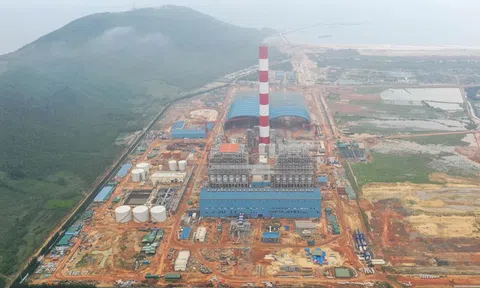 Dồn lực đẩy nhanh tiến độ thi công dự án nhà máy Nhiệt điện Quảng Trạch 1