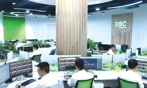 Công ty chứng khoán đầu tiên báo lãi đi lùi trong quý I/2025