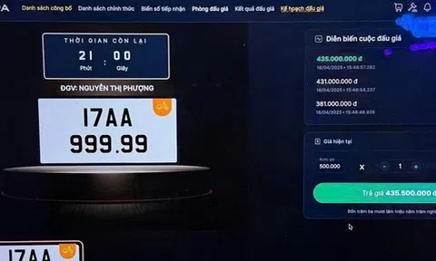 Một đại gia chi 1,4 tỷ đồng mua biển số ngũ quý 9 cho xe máy