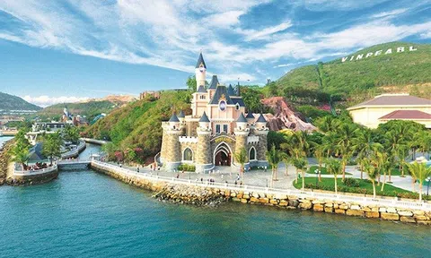 Cổ phiếu Vinpearl lên hơn 100.000 đồng, vốn hoá "vượt mặt" FPT, Hòa Phát, MBB