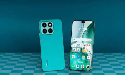 Smartphone 'chiến binh tầm trung', thiết kế mỏng nhẹ, giá từ 7 triệu mở bán tại Việt Nam