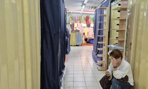 Đóng cửa né kiểm tra, báo động "vùng xám" chợ truyền thống