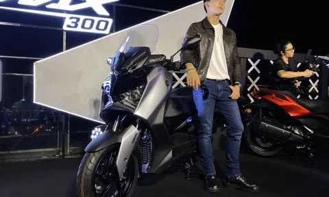 Yamaha XMAX 300 ra mắt Việt Nam: Giá 140 triệu đồng, động cơ 292cc, tiêu thụ 3 lít/100 km, thêm màu mới, có cổng sạc Type C