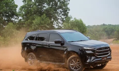 Isuzu mu-X được nâng cấp tại Việt Nam: Thêm trang bị, giá từ 928 triệu đồng, có đủ sức đấu Ford Everest?