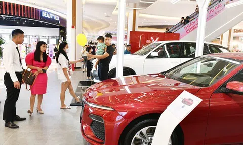 Sức mua ô tô giảm sau thời gian ngắn khởi sắc