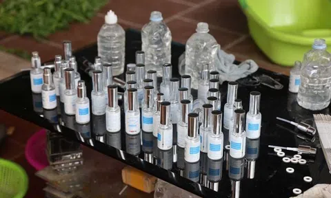 Khởi tố chủ cơ sở sản xuất, buôn bán số lượng lớn mỹ phẩm giả ở Bắc Giang