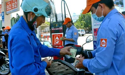 Không điều chỉnh giá xăng dầu vào dịp nghỉ lễ 30-4, 1-5