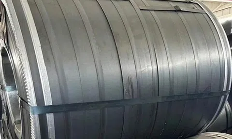 Nhập khẩu thép khổ rộng tăng 26 lần, Bộ Công Thương yêu cầu giám sát chặt