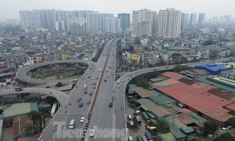 Cận cảnh cầu Vĩnh Tuy 1 vừa được đề xuất duy tu, sửa chữa do xuống cấp