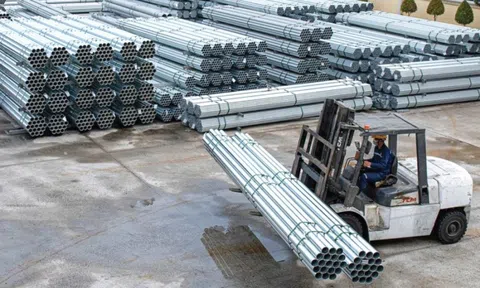 Nữ Chủ tịch lên nắm quyền, Ống thép Việt Đức báo lãi quý II tăng gần 3 lần