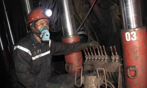 Nâng cao nhận thức về vai trò của 'Cuộc cách mạng khoa học - công nghệ và chuyển đổi số' trong sản xuất của TKV