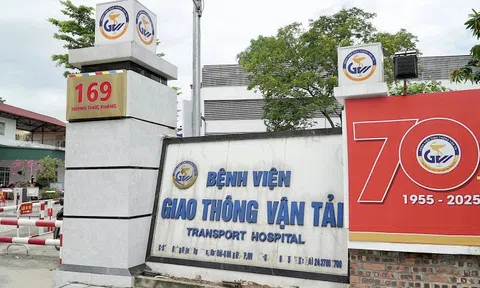 Doanh nghiệp bệnh viện nửa đầu năm 2025: Kẻ lập đỉnh, người lao dốc