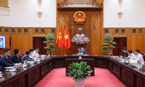 Thủ tướng làm việc với tập đoàn công nghệ vừa xuất khẩu 5.000 UAV sang Hàn Quốc