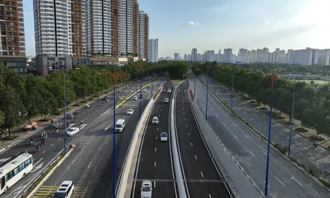 Nút giao hiện đại nhất TP.HCM sau khi thông xe hầm chui đầu tiên