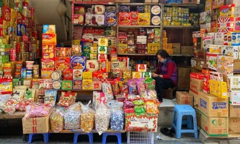 Tại sao các hộ kinh doanh đóng cửa hàng loạt?