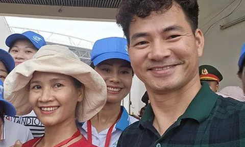 NSND Xuân Bắc ngỡ ngàng gặp lại 'em gái Biển' của 'Sóng ở đáy sông' sau 25 năm