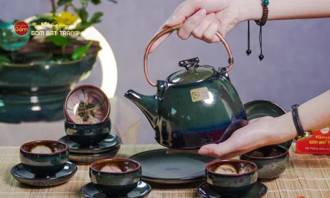 Xu Hướng Mua Đồ Gốm Sứ Online Hiện Nay: Liệu Có Uy Tín?