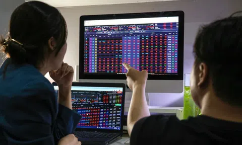 Dự báo mới nhất về thị trường chứng khoán sau phiên lao dốc 42,53 điểm