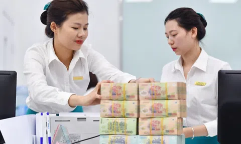 Một ngân hàng cho nhân viên nghỉ làm từ 15h chiều thứ Sáu