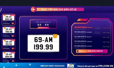 Lần đầu tiên lên sàn, nhiều biển xe máy được 'chốt' mức giá hơn 100 triệu đồng