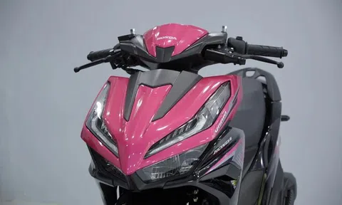 Honda có xe ga thể thao 'độc lạ', vừa cập bến Việt Nam: Màu mới cực cá tính, giá bán thế nào?