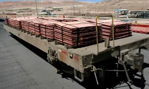 Một mặt hàng ồ ạt được chuyển đến Mỹ do lo ngại thuế quan, chuyên gia cảnh báo tình trạng thiếu hụt khắp nơi trên thế giới