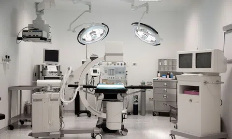 Bệnh viện Việt Mỹ liên tiếp thua lỗ, báo cáo tài chính dày đặc ý kiến ngoại trừ