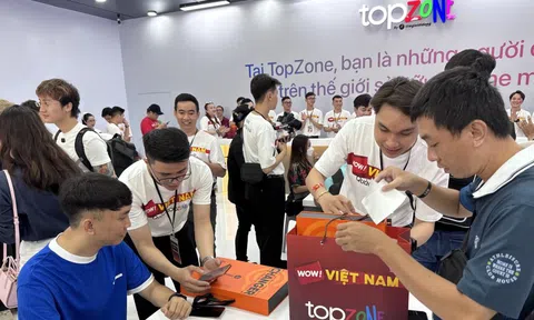 Thu nhập 4.700 USD/năm, người Việt chơi lớn chi 1.500 USD mua iPhone 17