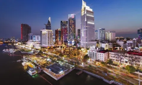 Loạt văn phòng hạng A dọc sông Sài Gòn thay đổi diện mạo TP.HCM
