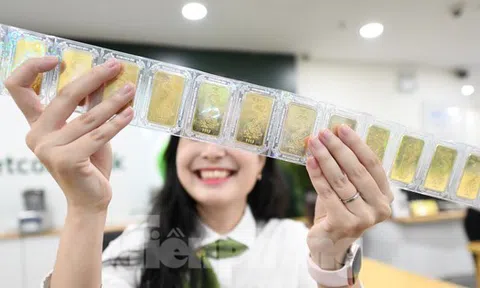 Ngân hàng lãi đậm từ kinh doanh vàng