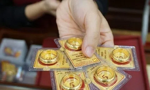 Giá vàng 'bốc hơi' đột ngột, điều cần làm ngay lúc này