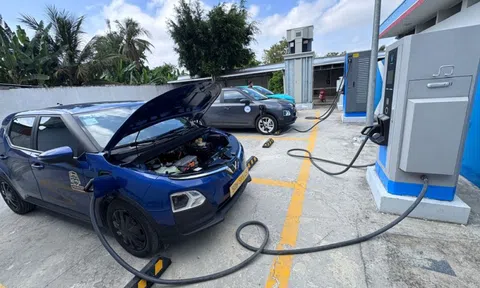 V-Green của tỉ phú Phạm Nhật Vượng đề xuất không áp giá điện khung giờ cao điểm với trạm sạc