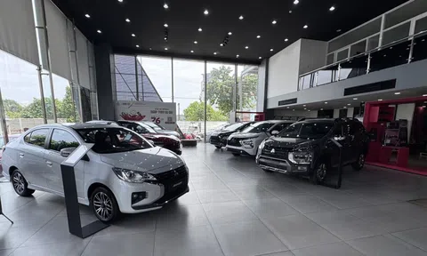 Nhiều mẫu xe 7 chỗ có giá ngang xe 4 chỗ