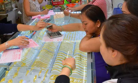 Giá vàng hôm nay, 10-10: Rơi thẳng đứng