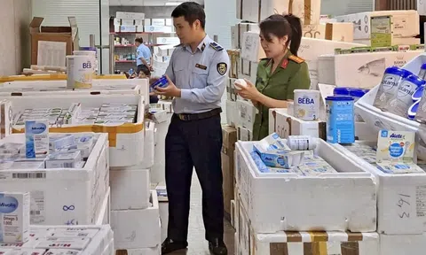 Hà Nội: Phát hiện kho trữ sữa, thực phẩm chức năng, mỹ phẩm nhập lậu