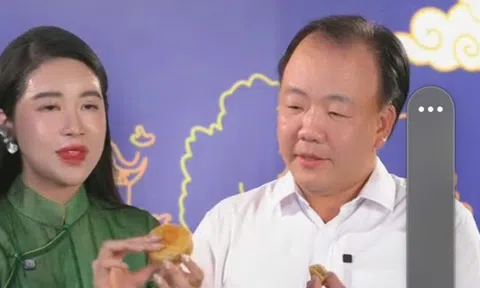 Cục trưởng lên sóng livestream bán bánh trung thu