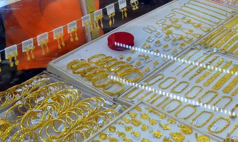 Giá vàng hôm nay, 14-10: Tiếp tục lao lên