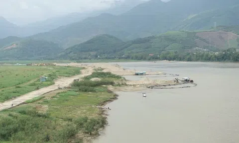 Vụ doanh nghiệp 1 tháng tuổi trúng đấu giá mỏ cát gần 500 tỷ đồng: Cơ quan chức năng nói gì?