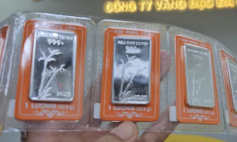 Giá bạc hôm nay 18-10: Rớt thẳng đứng, một công ty bất ngờ ra thông báo quan trọng