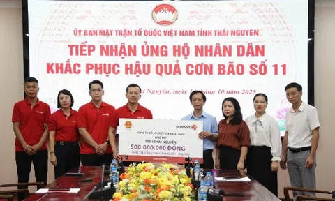 Vietlott trao 2,3 tỷ đồng giúp 3 tỉnh khắc phục hậu quả bão số 11
