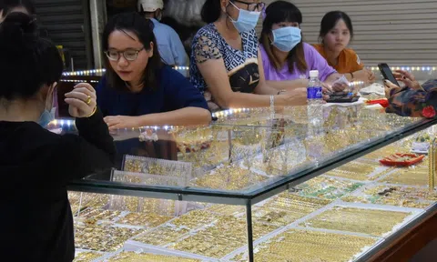 Giá vàng hôm nay 22-10: Vàng miếng SJC tăng trở lại, tiến sát 150 triệu đồng/lượng