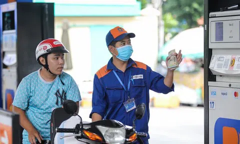 Đề xuất chuyển quyền công bố giá xăng dầu về doanh nghiệp