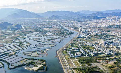 Ông lớn bất động sản vừa đổ về làm dự án hơn 17.000 tỷ tại Nha Trang, lượng người đi xem đất xung quanh dự án tăng đột biến, đất nền có nơi tăng đến 30-35%