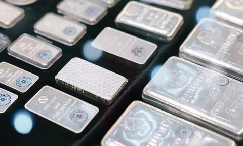 Giá bạc thỏi vượt mốc 45 triệu đồng/kg, tiếp tục lập đỉnh mới