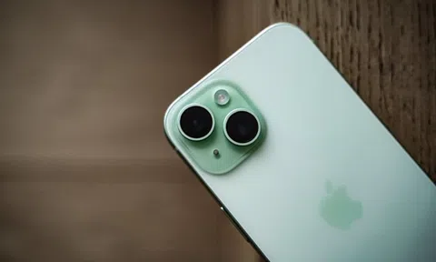 iPhone 15 lại tăng giá